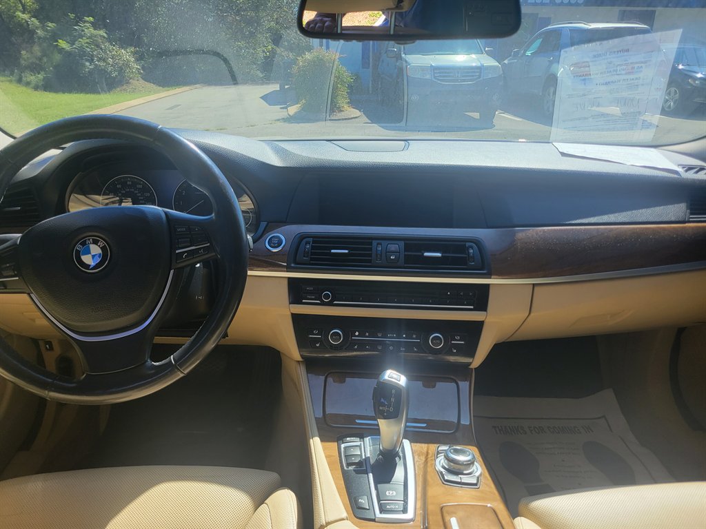 2011 BMW 550i - $7,500