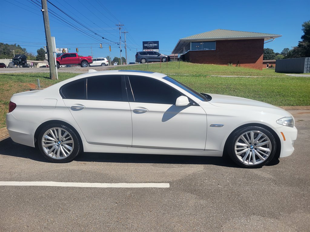 2011 BMW 550i - $7,500