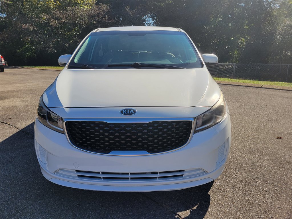 2017 Kia Sedona - $5,900
