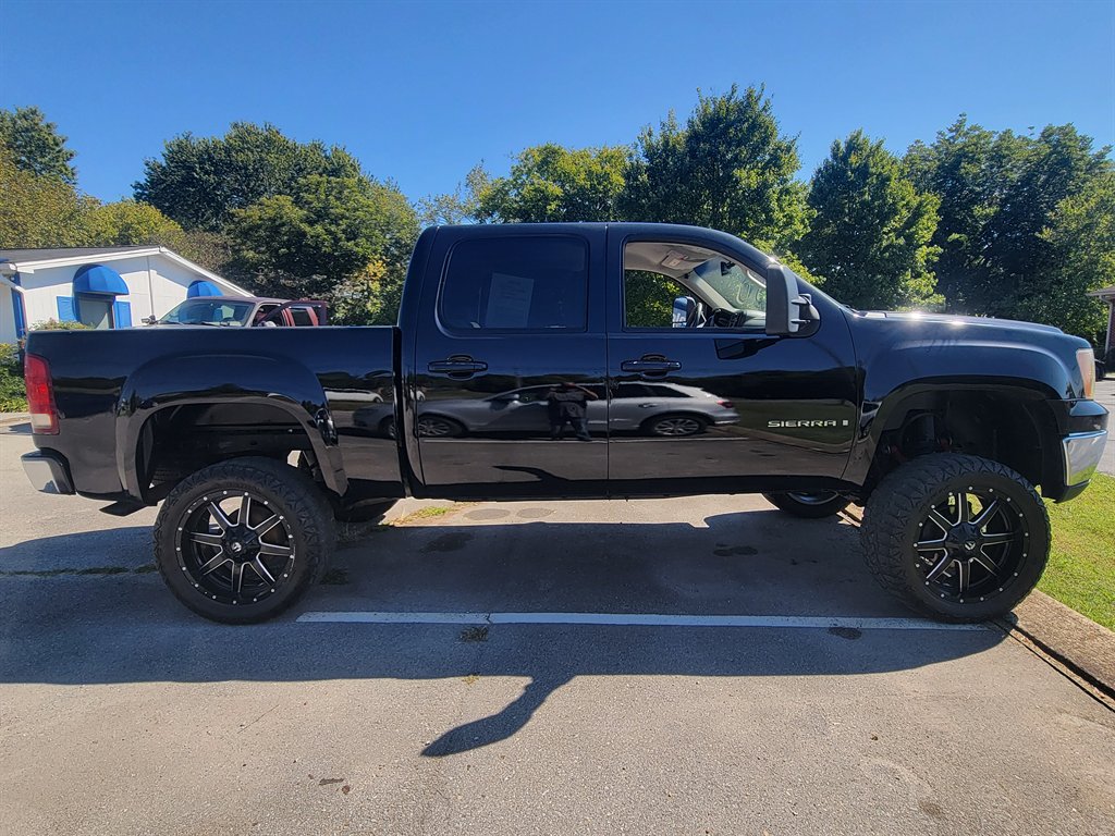 2007 GMC Sierra - $9,000