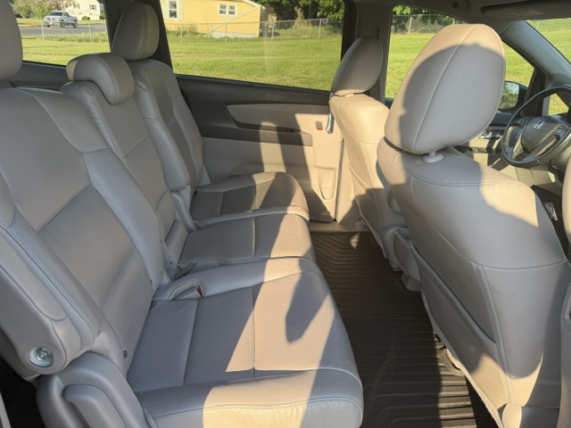 2014 Honda Odyssey - $11,500