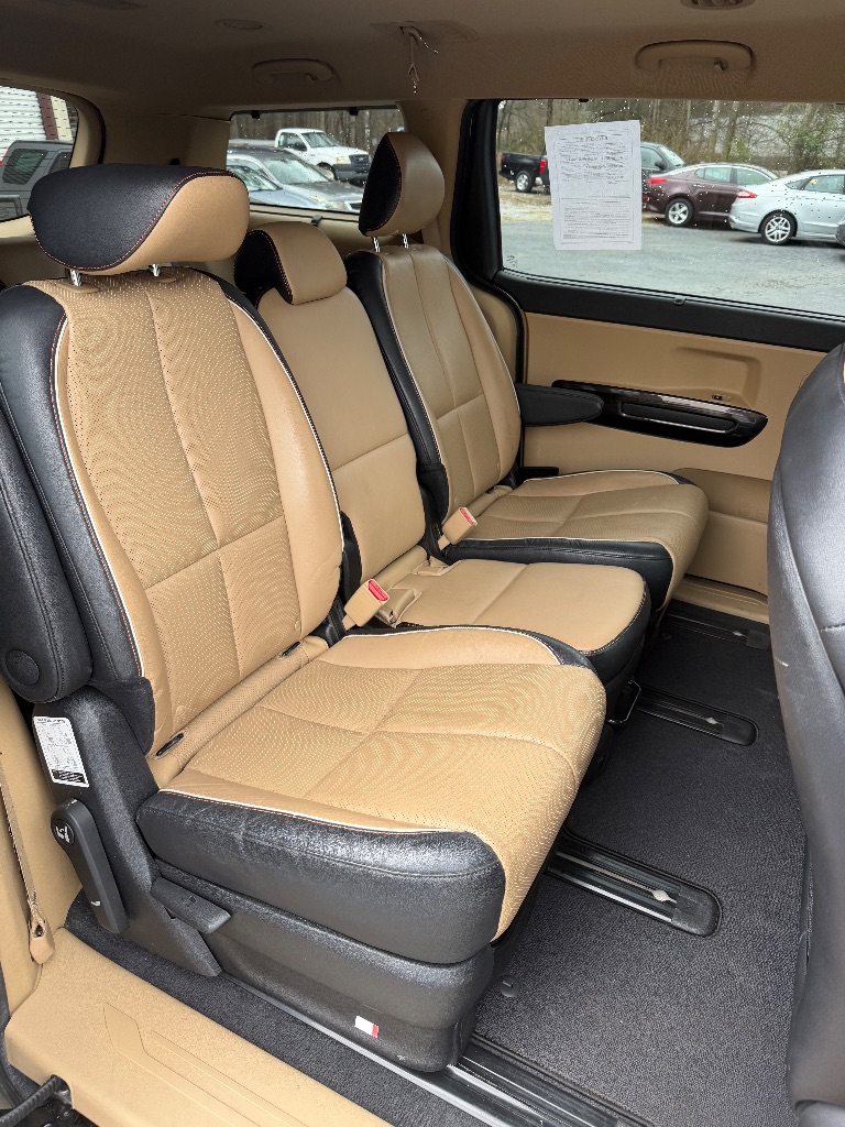 2016 Kia Sedona - $6,500
