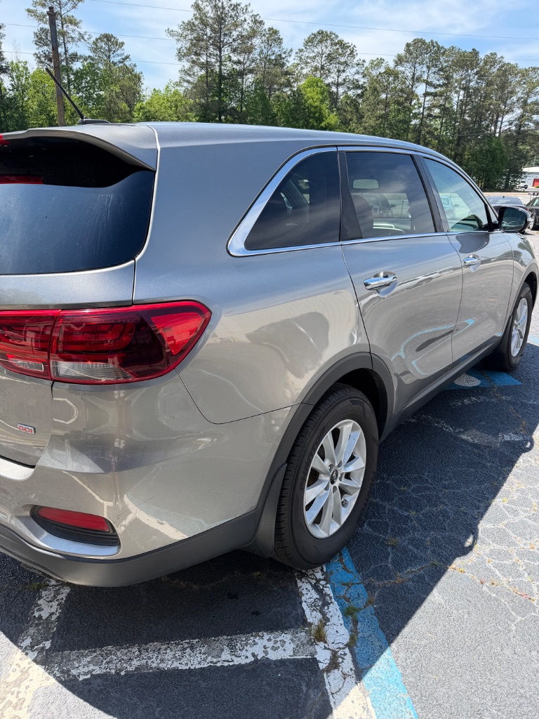 2019 Kia Sorento - $7,995