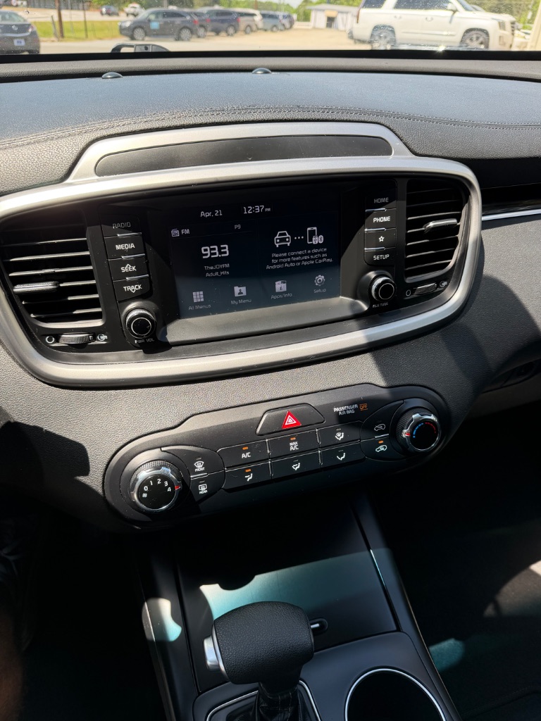 2019 Kia Sorento - $7,995