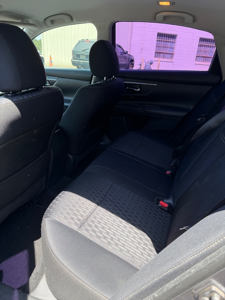 2017 Nissan Altima - $6,700
