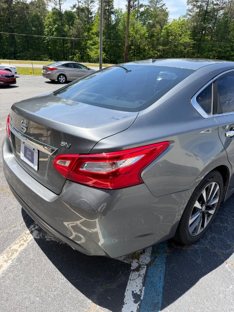 2017 Nissan Altima - $6,700
