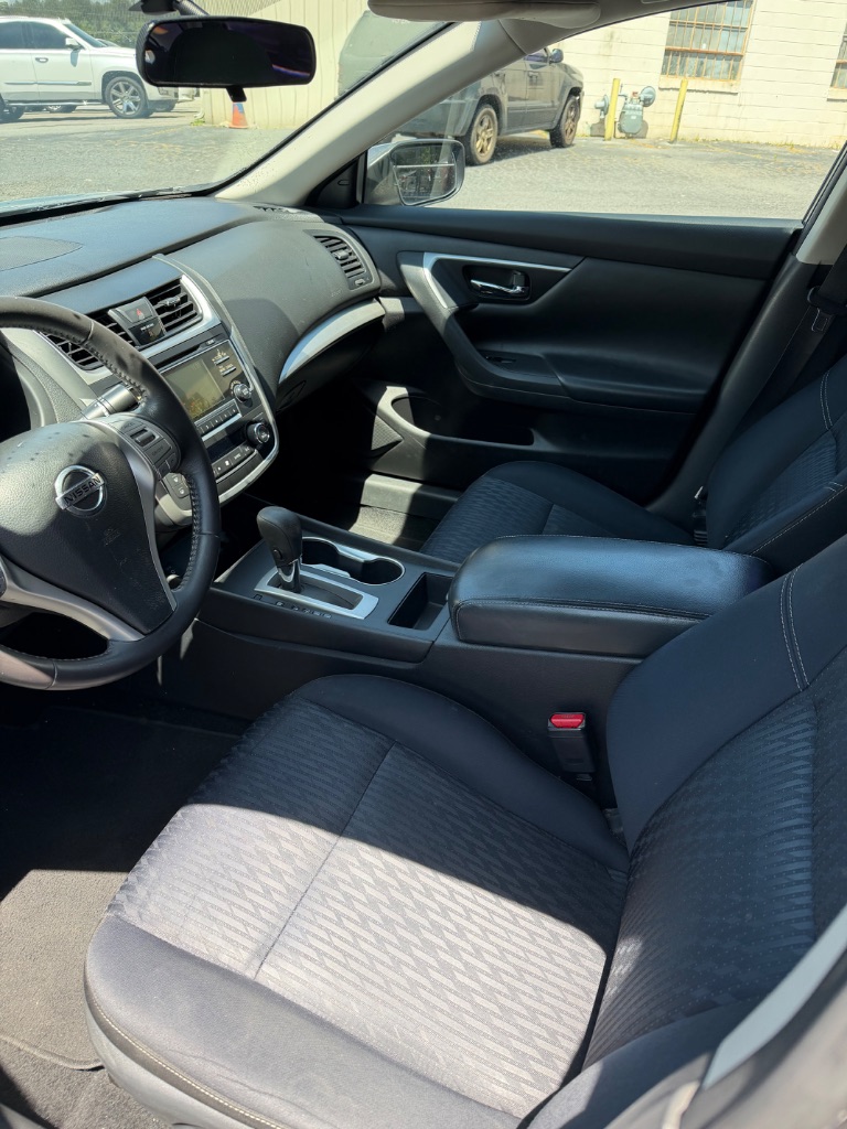 2017 Nissan Altima - $6,700