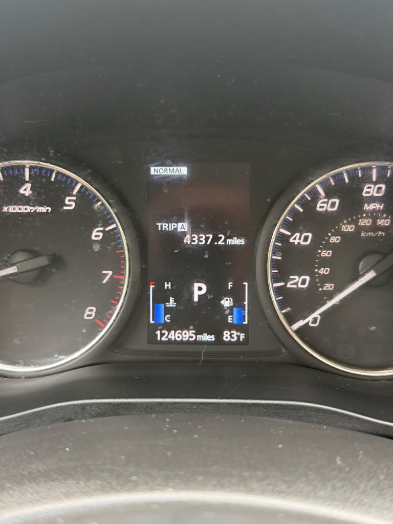 2016 Mitsubishi Outlander - $8,300