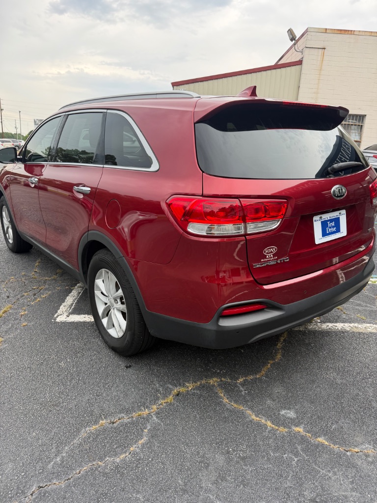 2018 Kia Sorento - $7,995