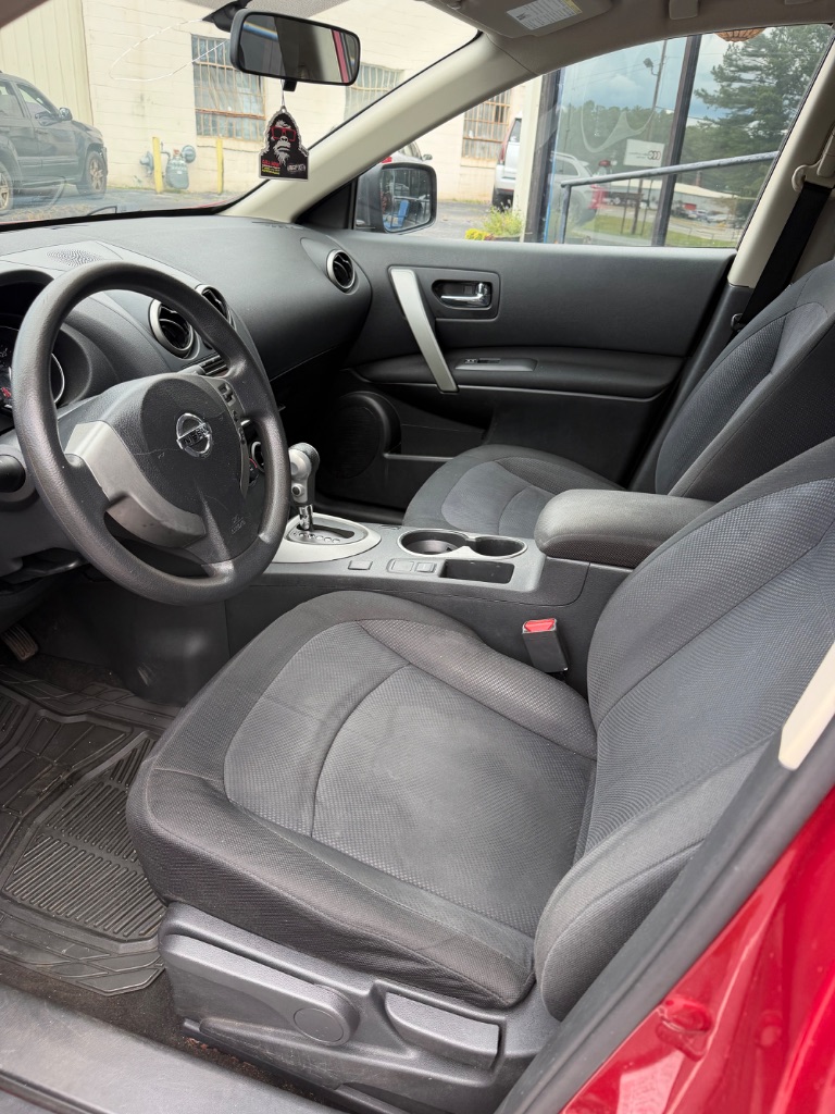 2013 Nissan Rogue - $4,500