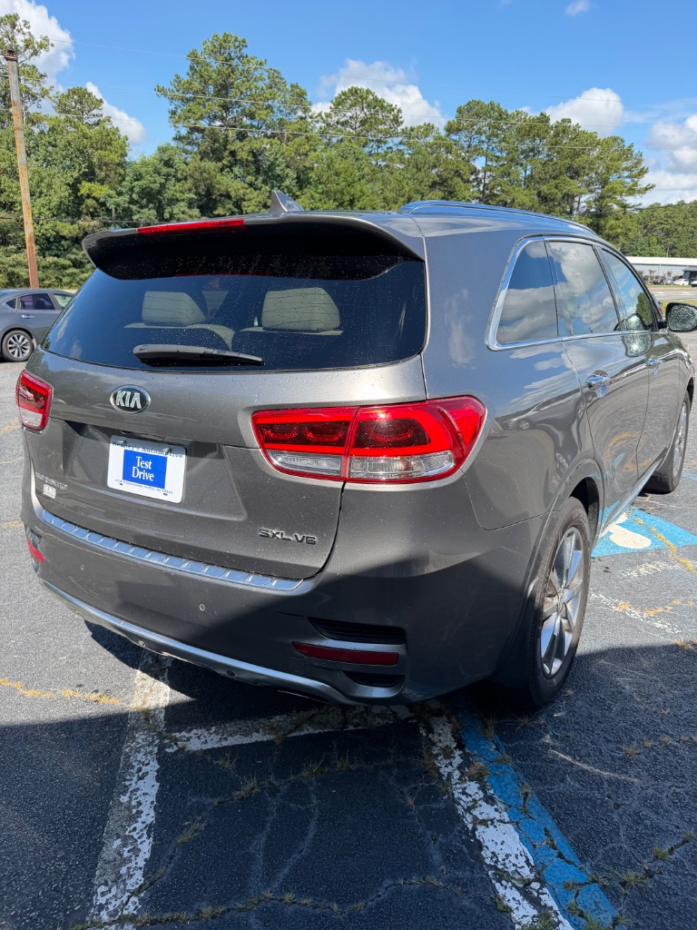 2016 Kia Sorento - $7,500