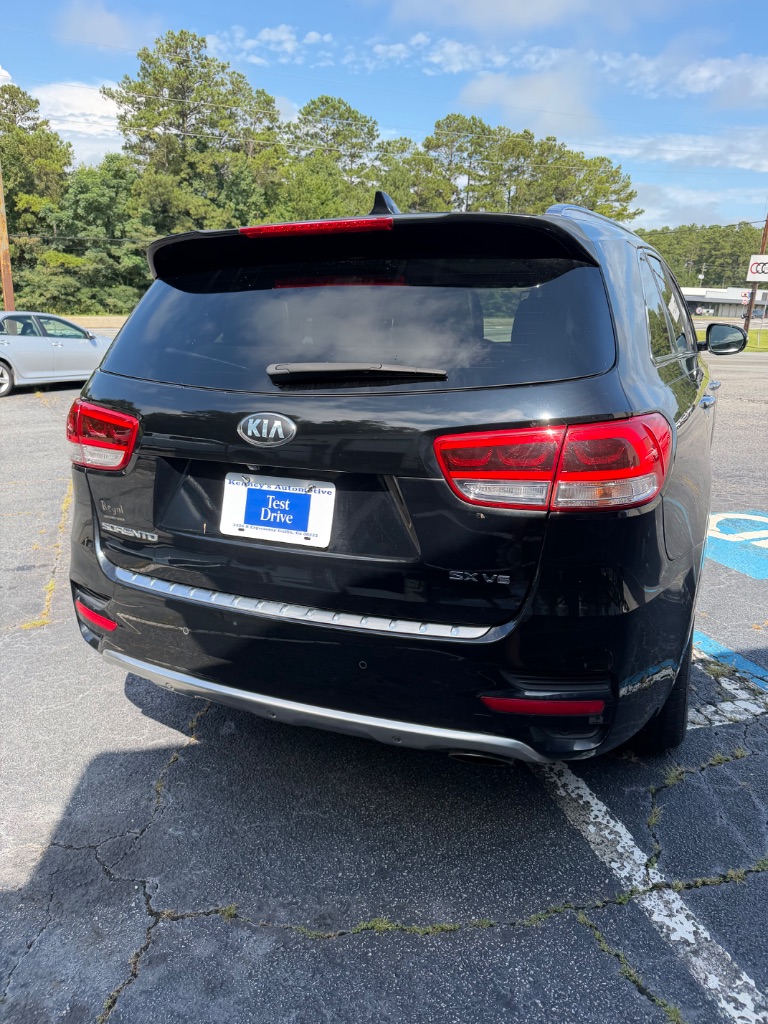 2016 Kia Sorento - $7,500