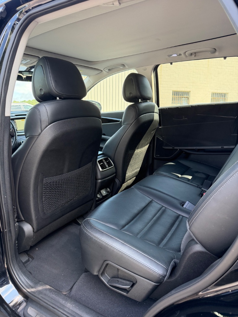 2016 Kia Sorento - $7,500