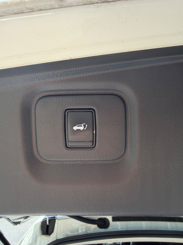 2018 Nissan Pathfinder - $6,995