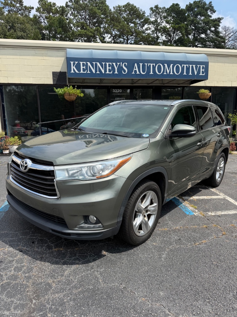 2014 Toyota Highlander - $12,900