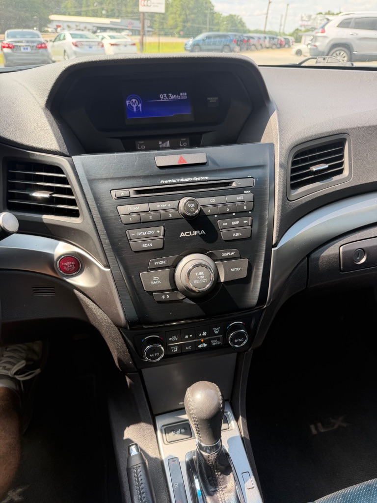2013 Acura ILX - $6,500