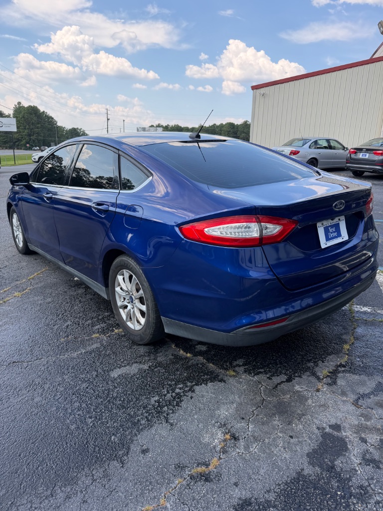2016 Ford Fusion - $5,995