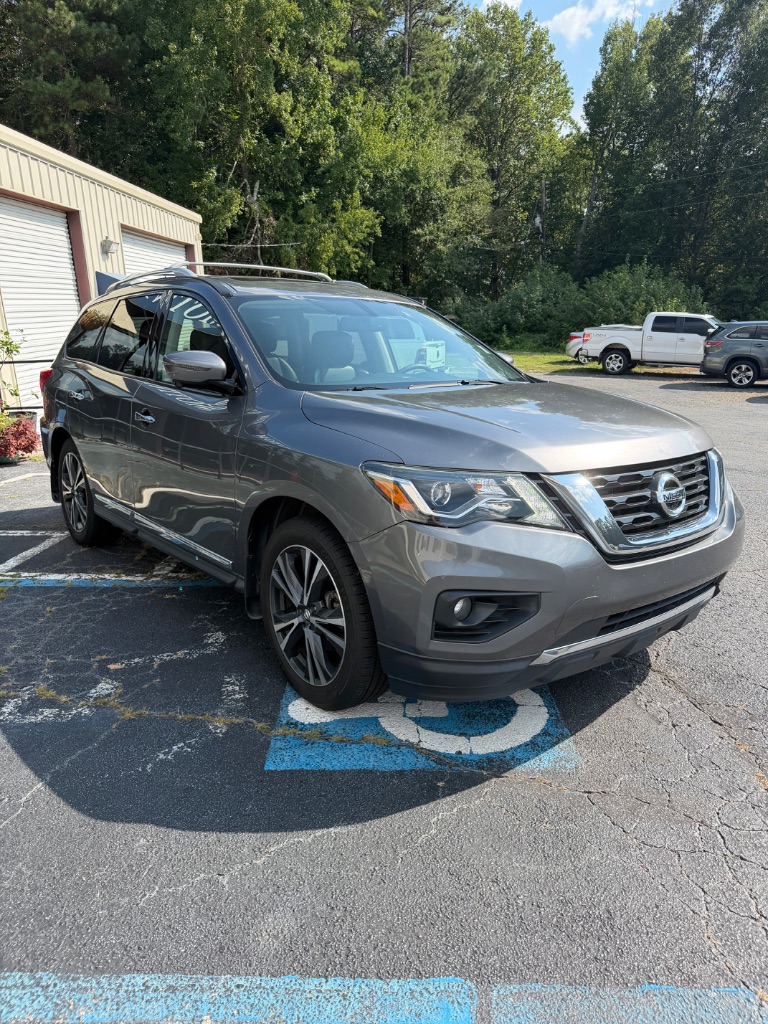 2018 Nissan Pathfinder - $9,500