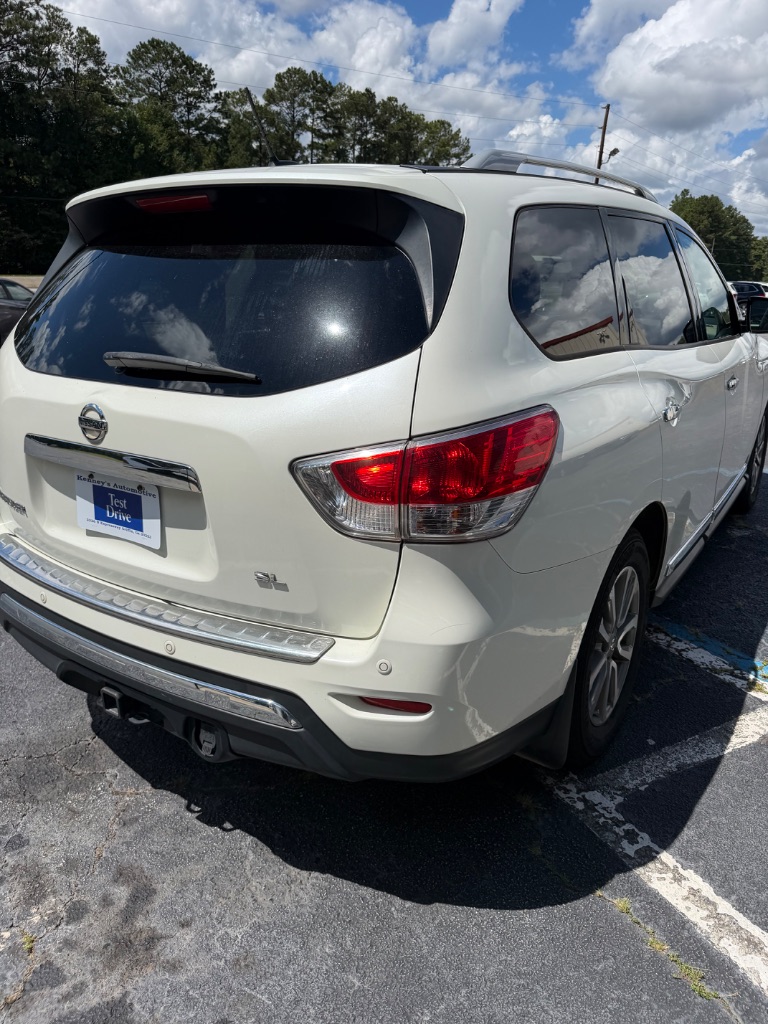 2016 Nissan Pathfinder - $6,700