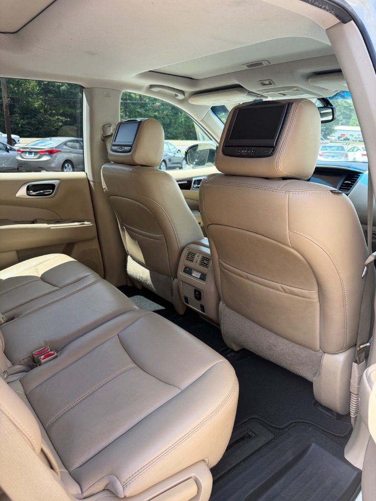 2016 Nissan Pathfinder - $6,700