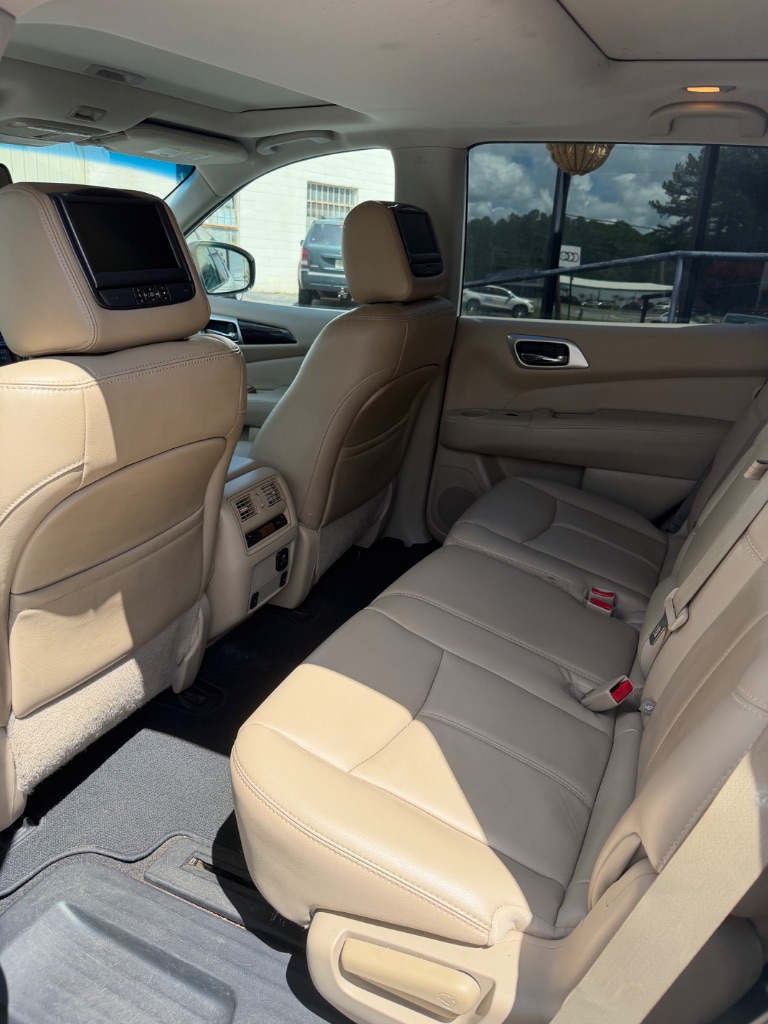 2016 Nissan Pathfinder - $6,700