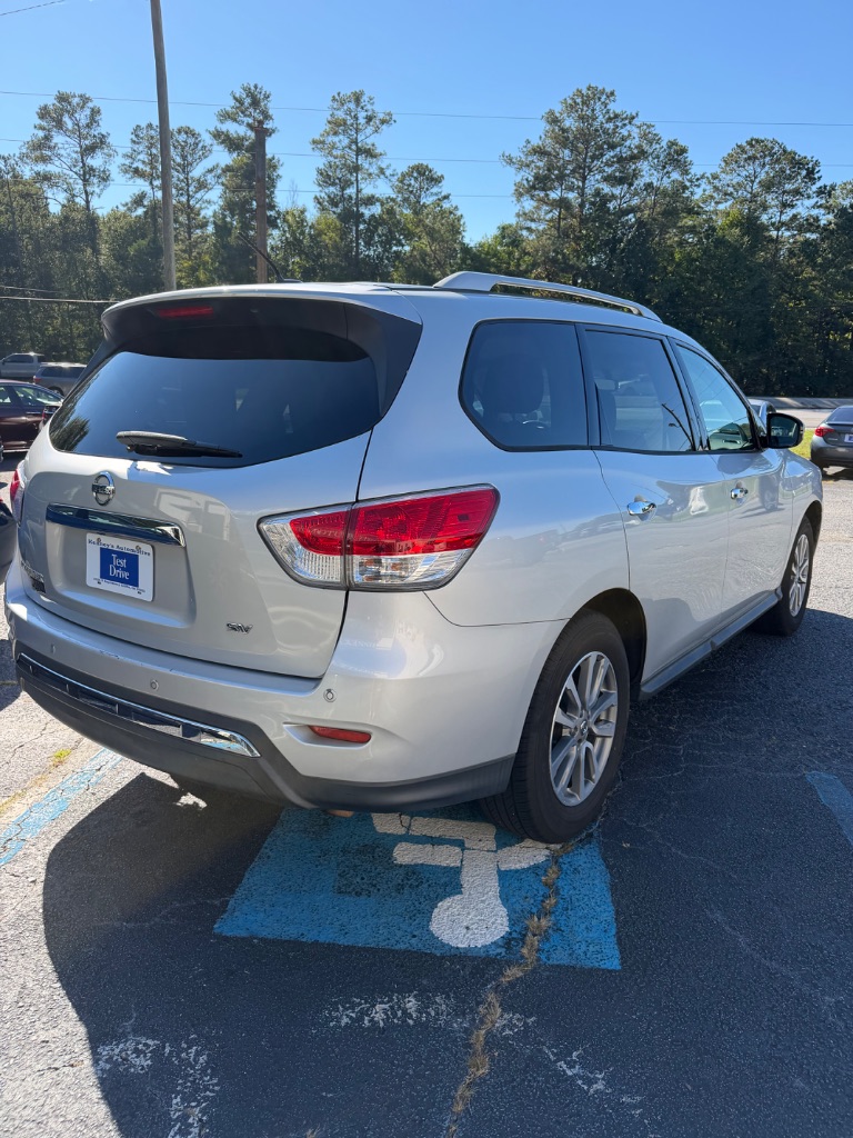 2016 Nissan Pathfinder - $5,500