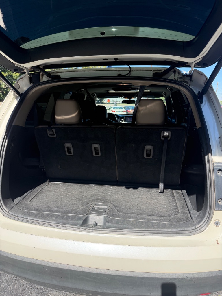 2016 Honda Pilot - $11,500