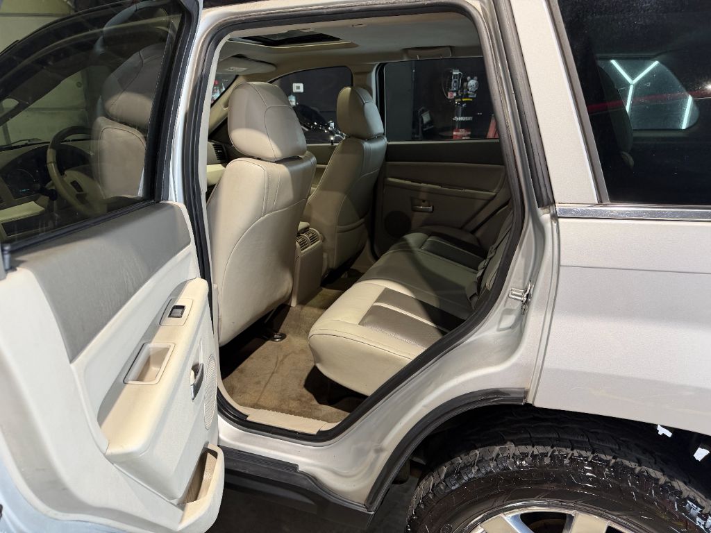 2007 Jeep Cherokee - $5,499