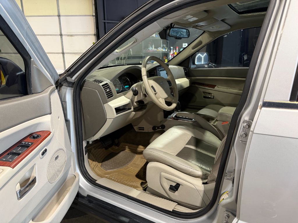 2007 Jeep Cherokee - $5,499