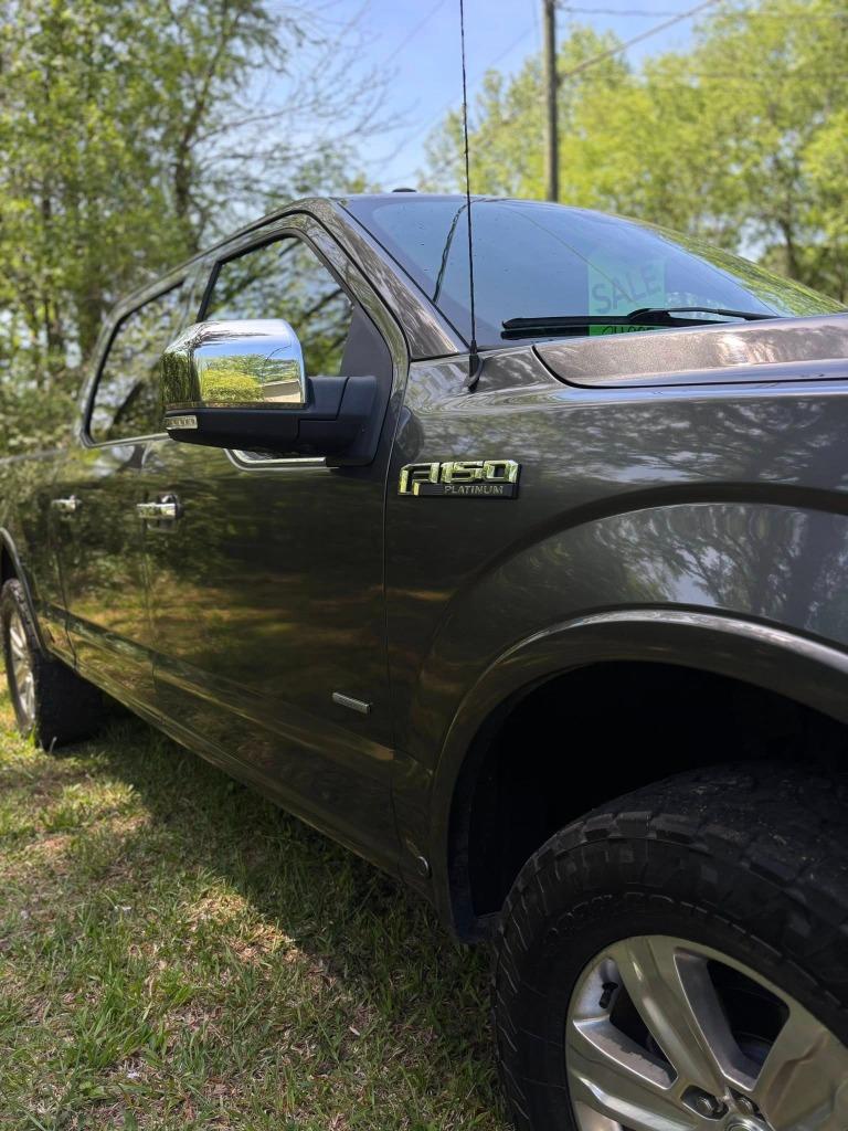 2017 Ford F-150 - $24,995