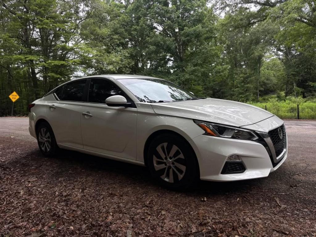 2020 Nissan Altima - $8,995