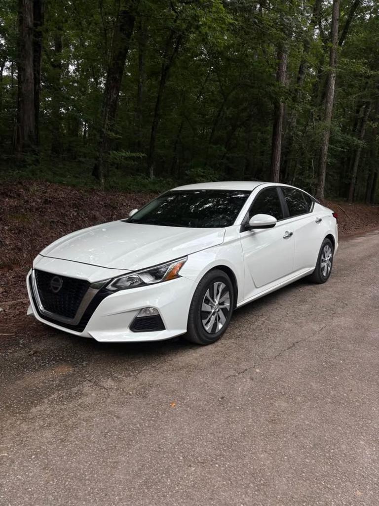 2020 Nissan Altima - $8,995