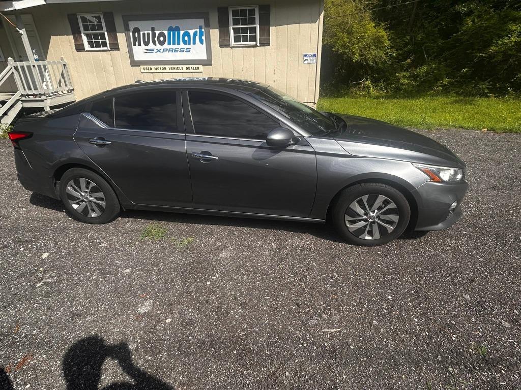 2020 Nissan Altima - $8,495