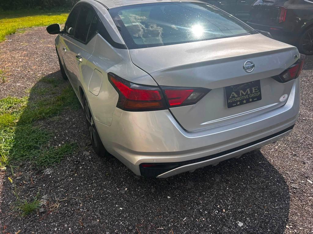2021 Nissan Altima - $9,450
