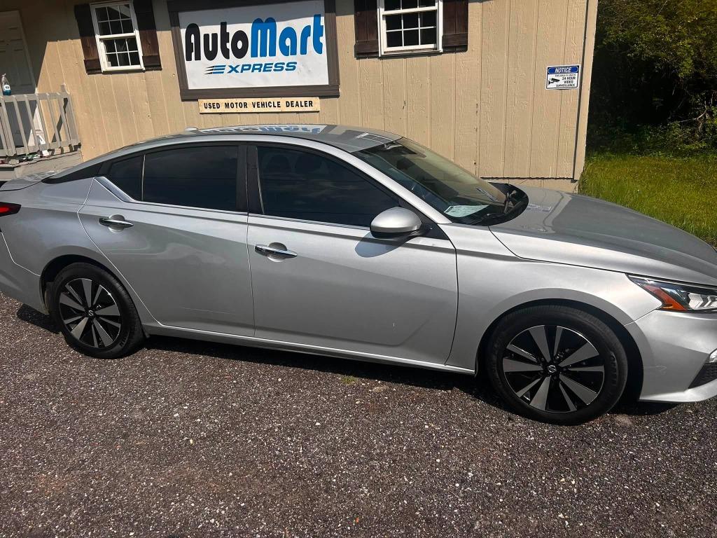 2021 Nissan Altima - $9,450