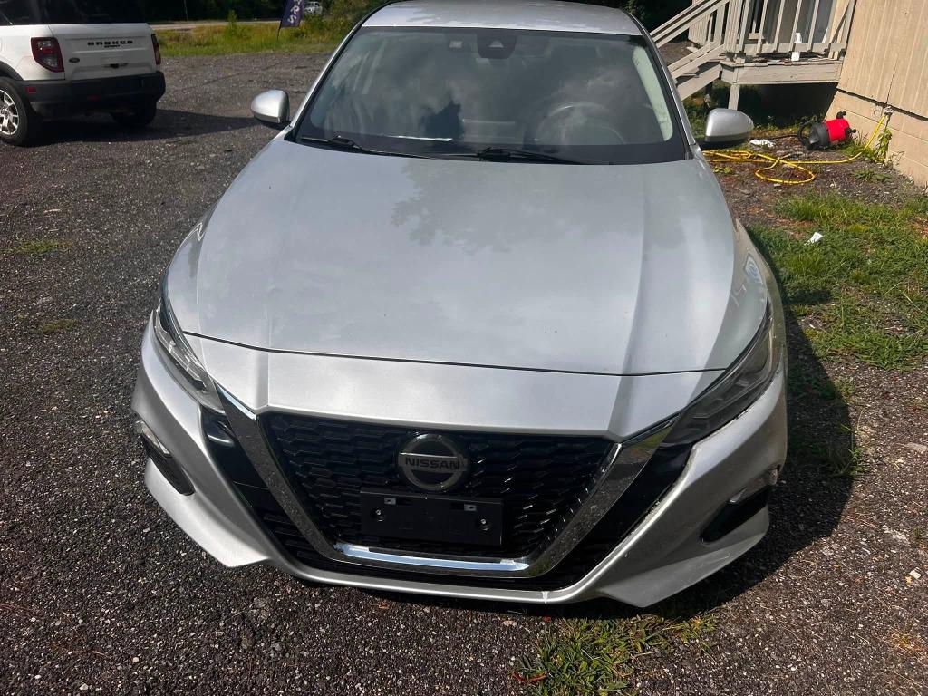 2021 Nissan Altima - $9,450