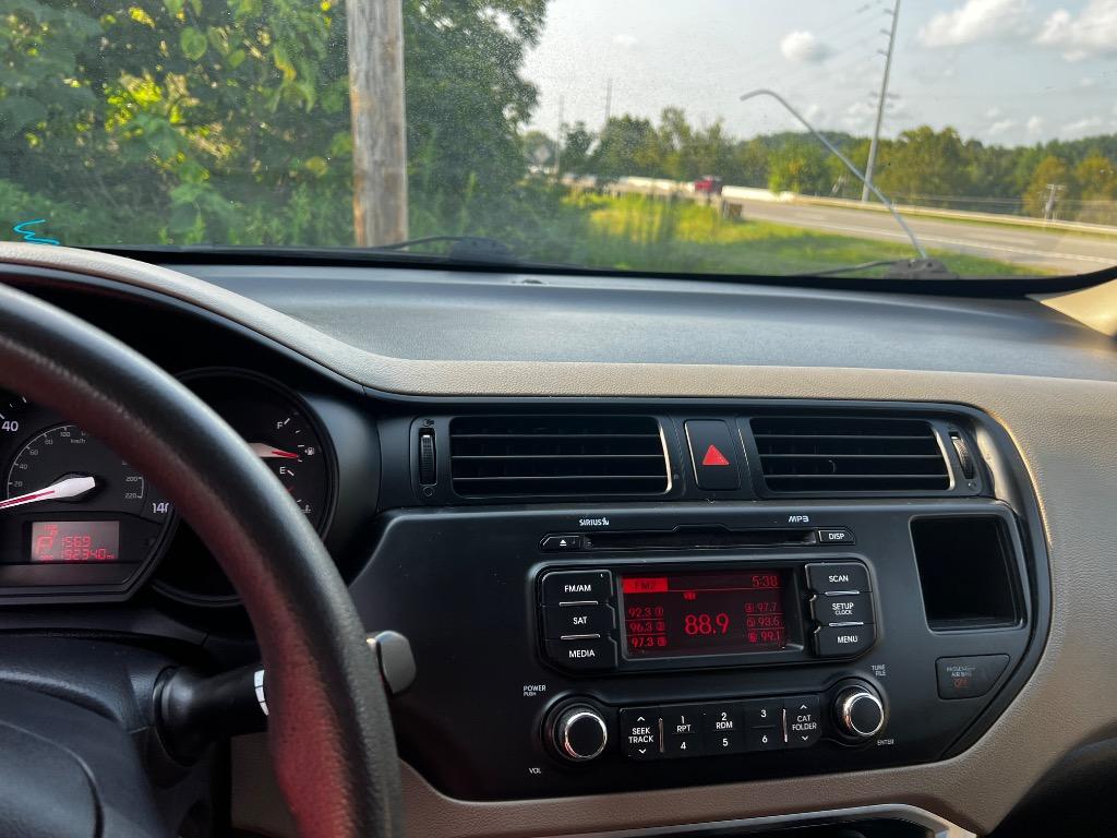 2014 Kia Rio - $5,150