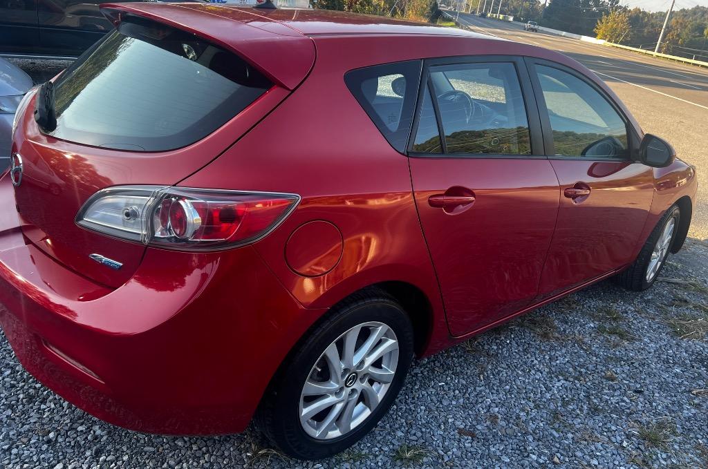 2013 MAZDA MAZDA3 - $7,995