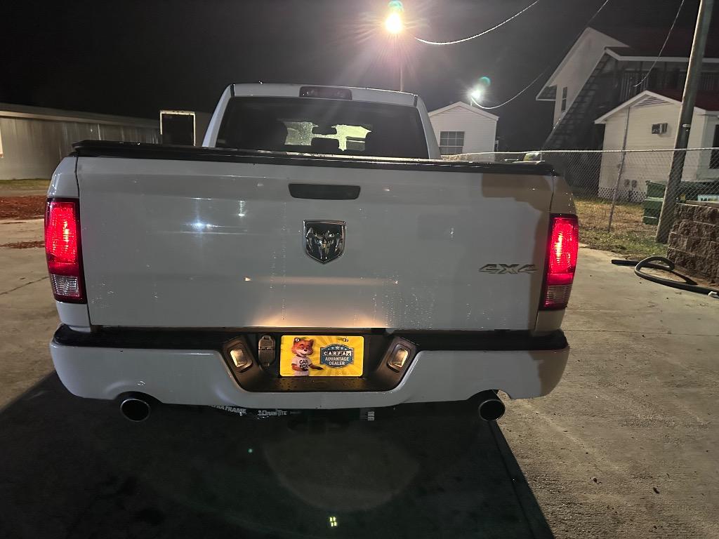 2017 Ram 1500 - $19,995