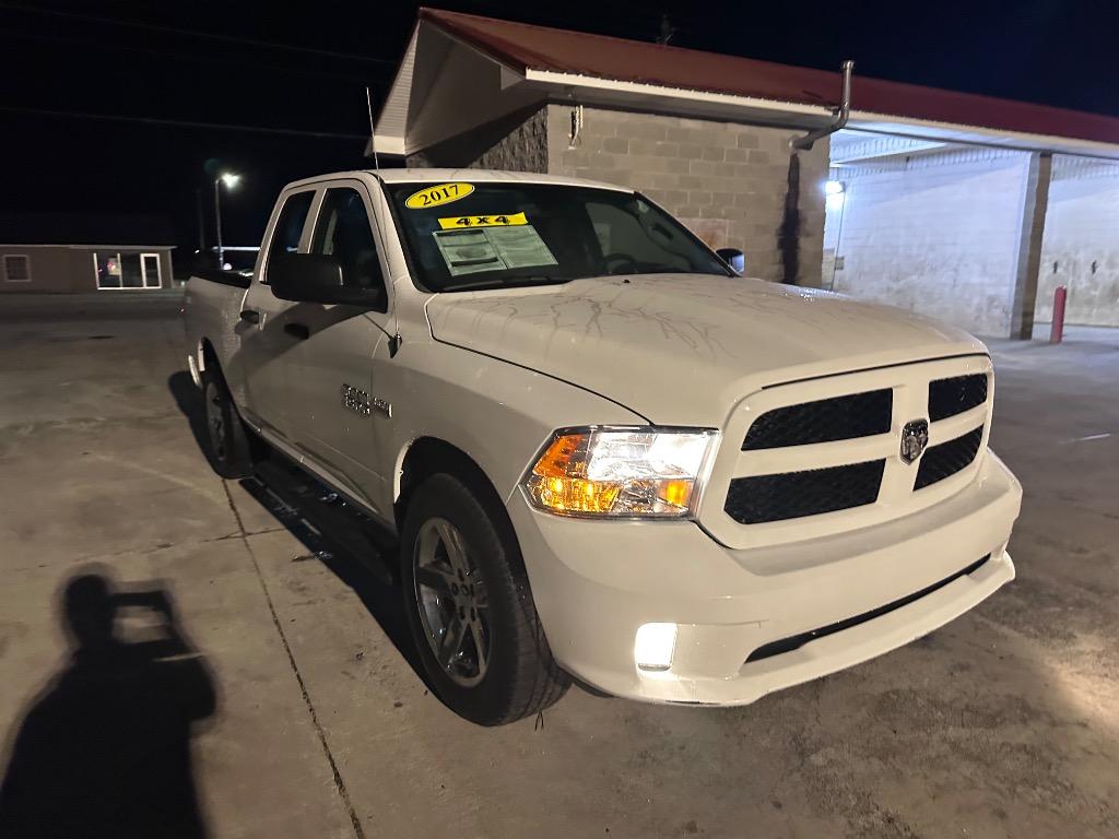 2017 Ram 1500 - $19,995