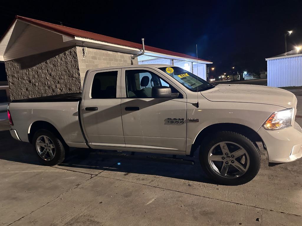 2017 Ram 1500 - $19,995