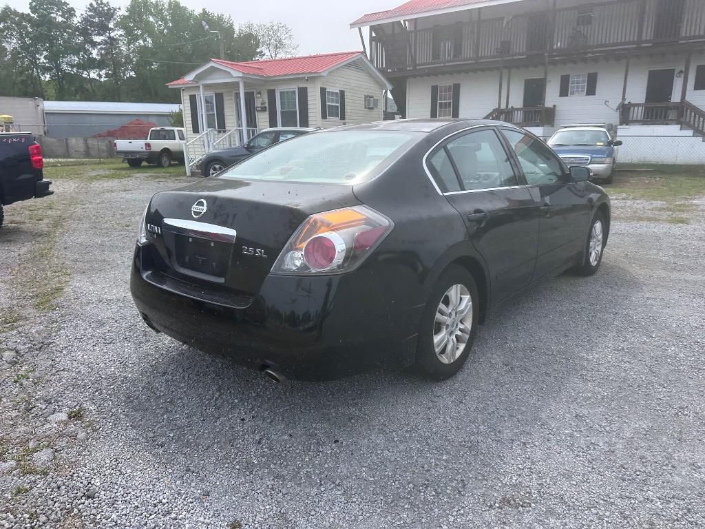 2012 Nissan Altima - $2,495