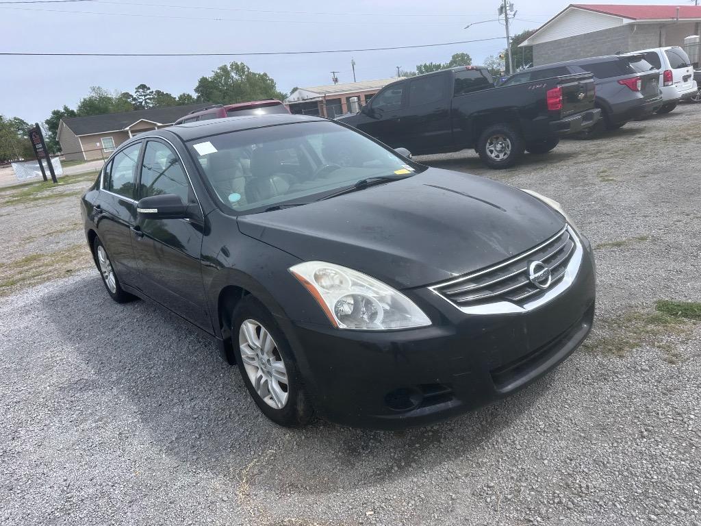 2012 Nissan Altima - $2,495