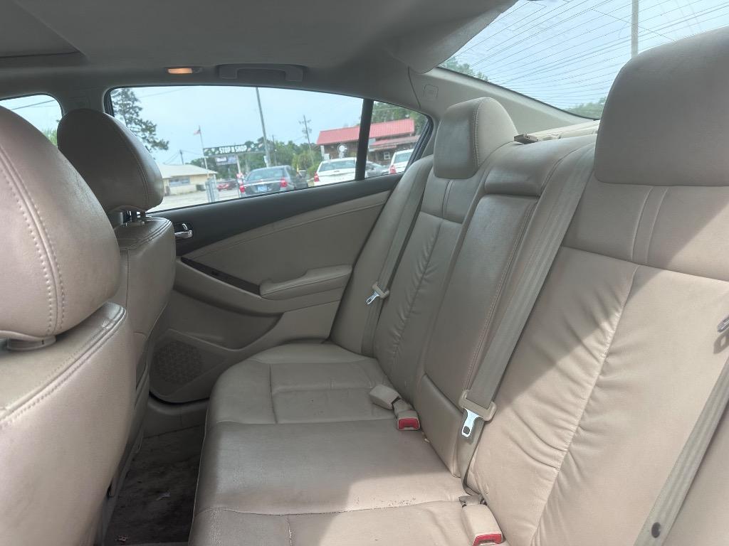 2012 Nissan Altima - $2,495
