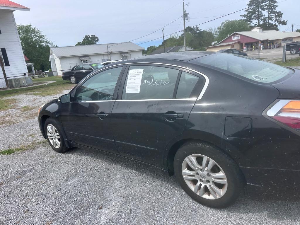2012 Nissan Altima - $2,495
