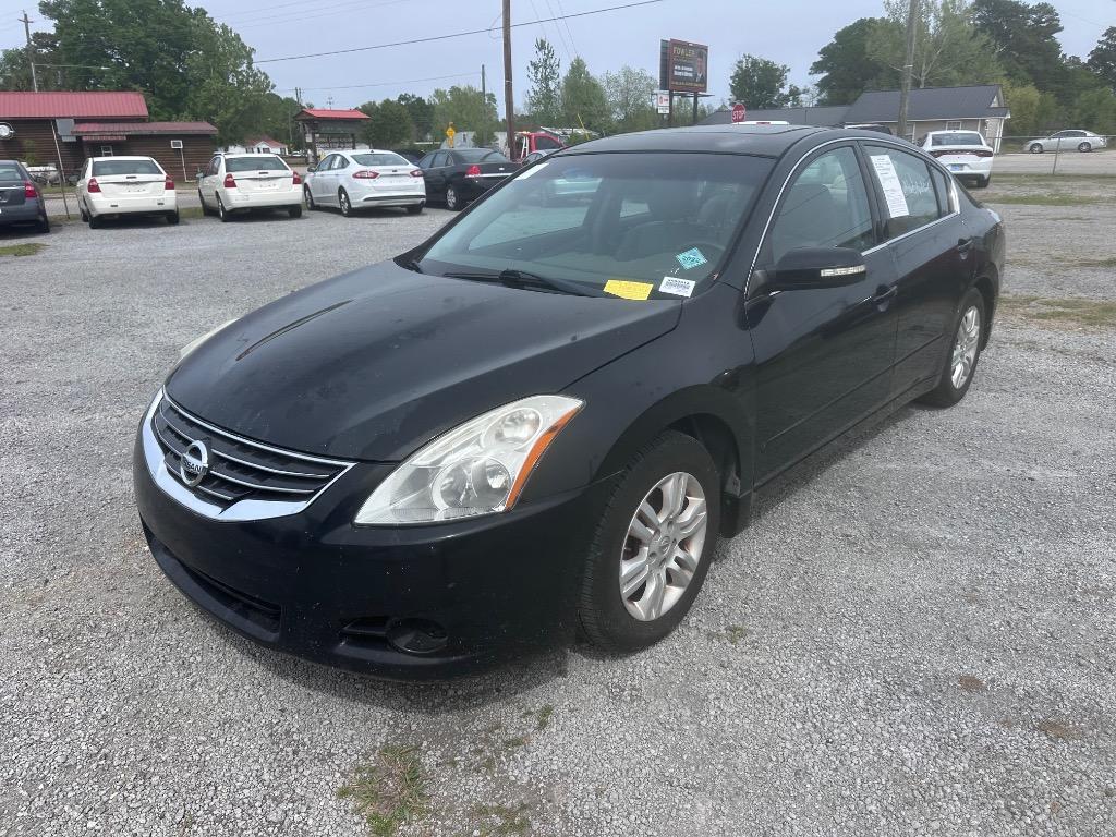 2012 Nissan Altima - $2,495
