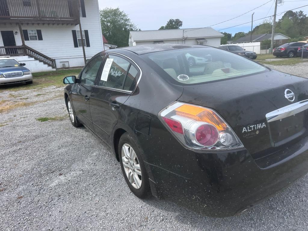 2012 Nissan Altima - $2,495