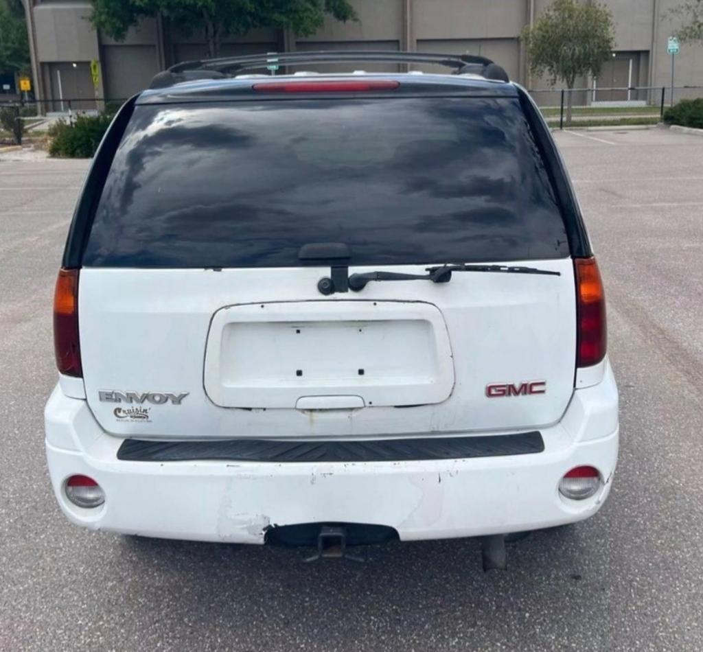2005 GMC Envoy - $3,995