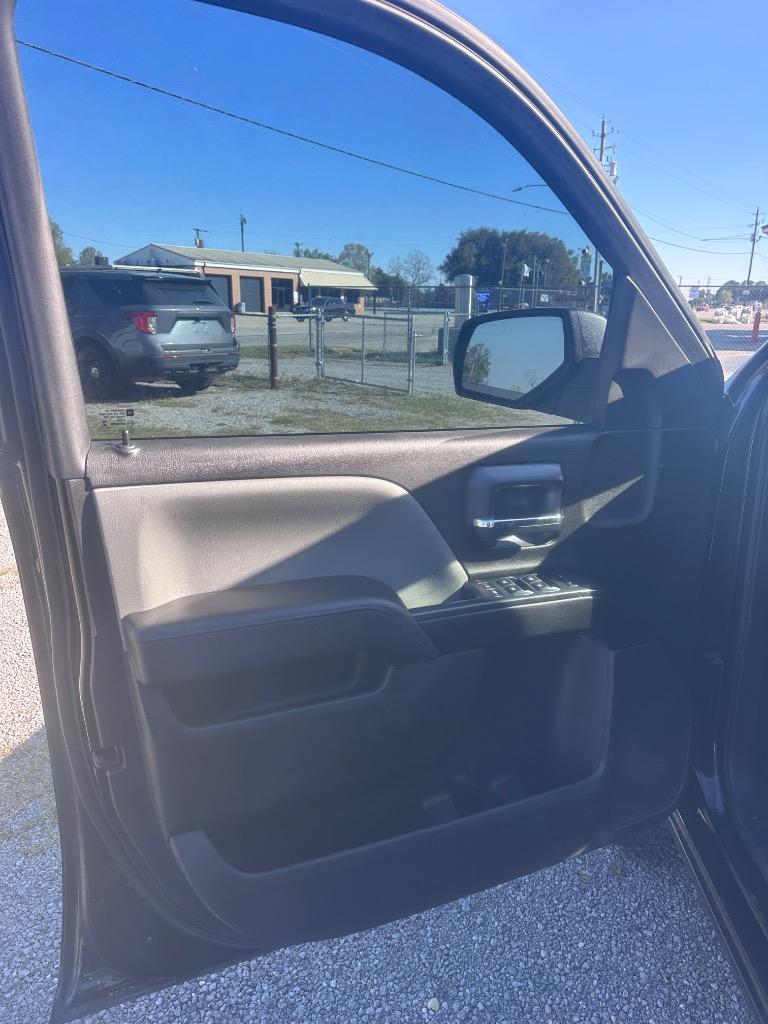 2018 Chevrolet Silverado 1500 - $15,995