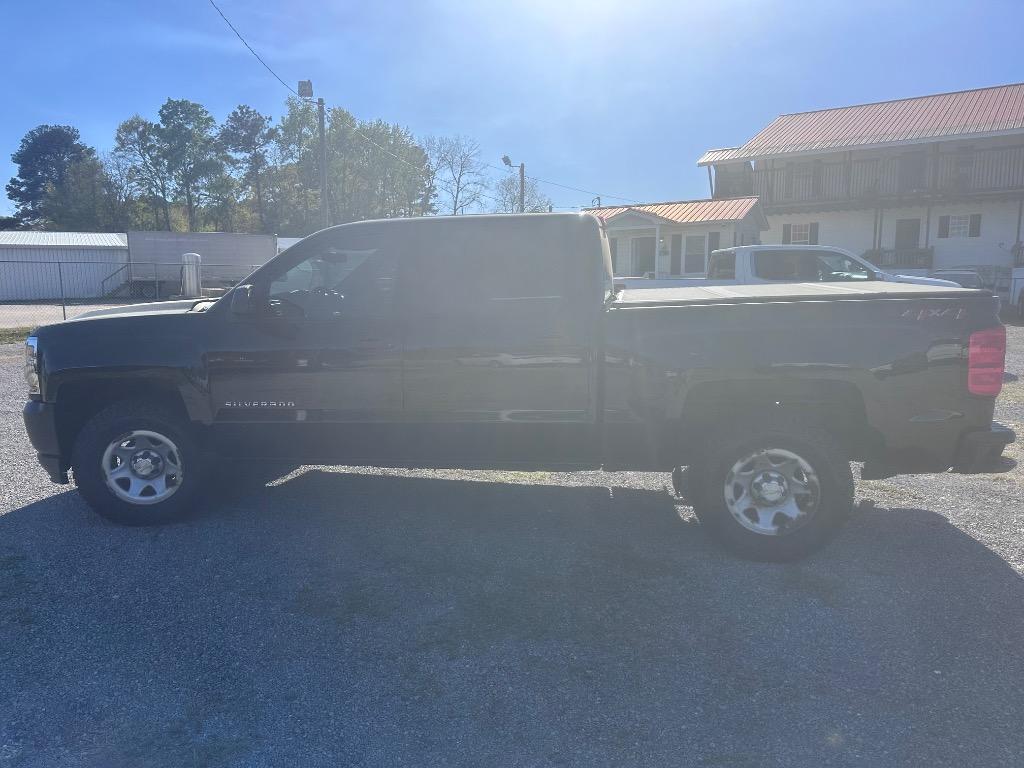 2018 Chevrolet Silverado 1500 - $15,995